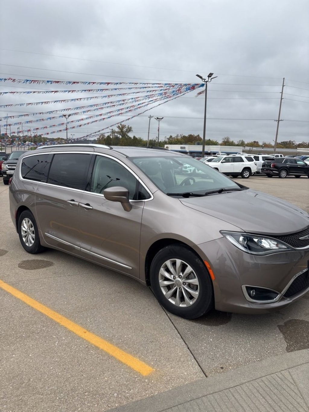 Used 2018 Chrysler Pacifica Touring L Van