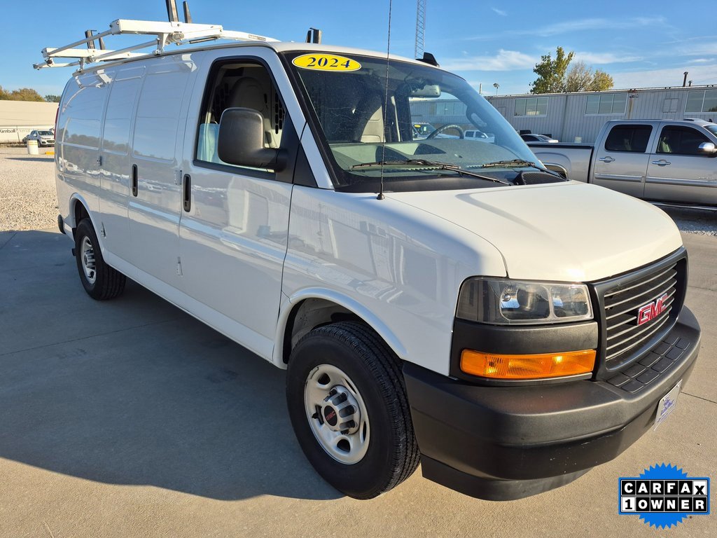 2024 GMC Savana Cargo Work Van's photo