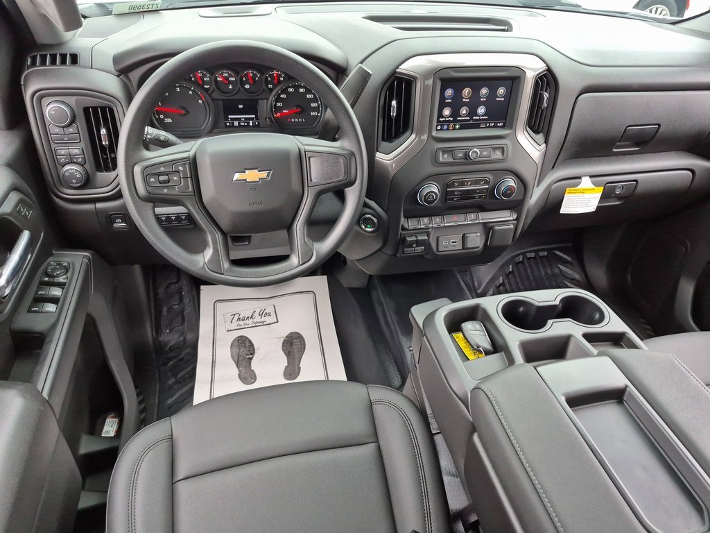 2025 Chevrolet Silverado 3500HD Work Truck photo 2