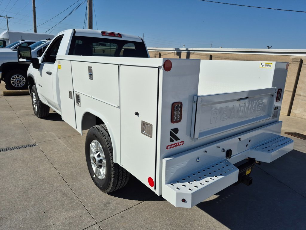 2025 Chevrolet Silverado 2500HD photo 4