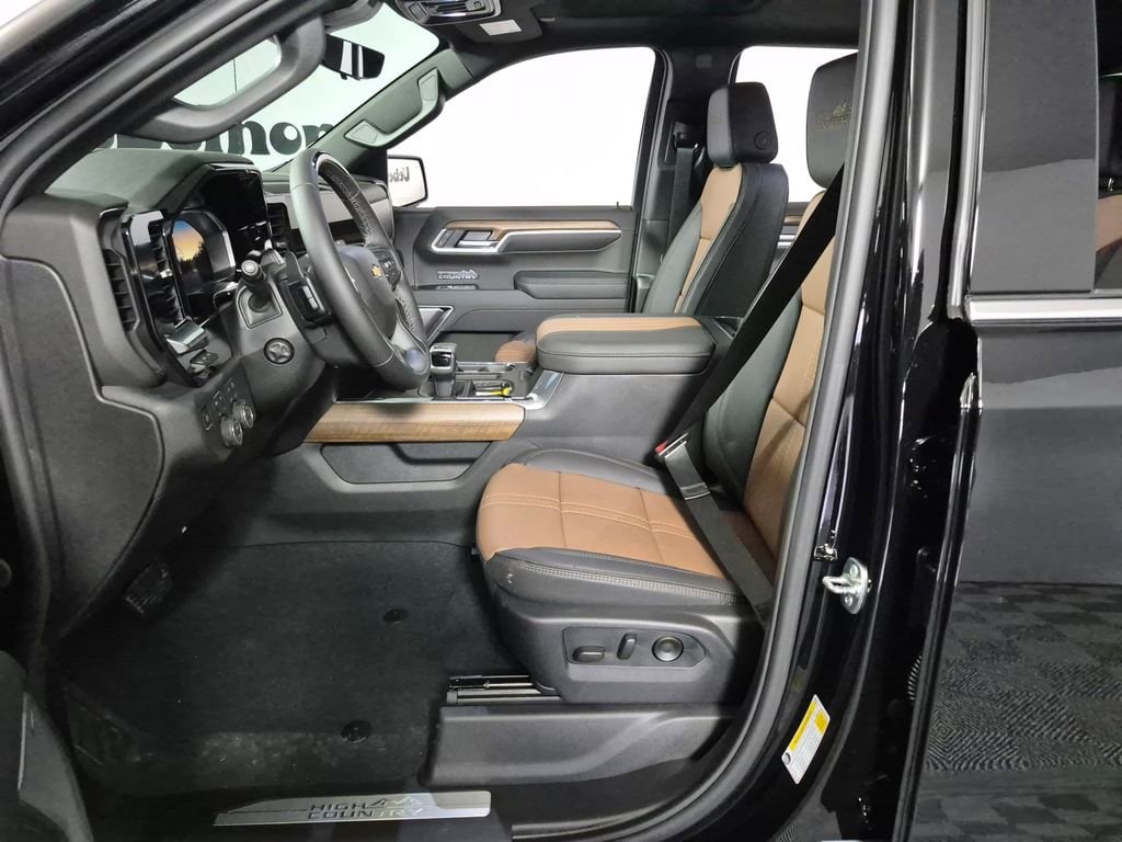 2026 Chevrolet Silverado 1500 High Country - Photo 9