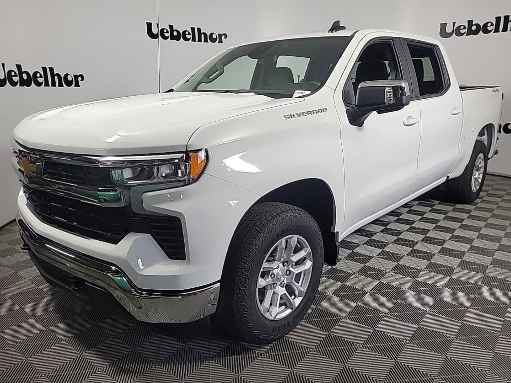 2026 Chevrolet Silverado 1500 LT photo 3