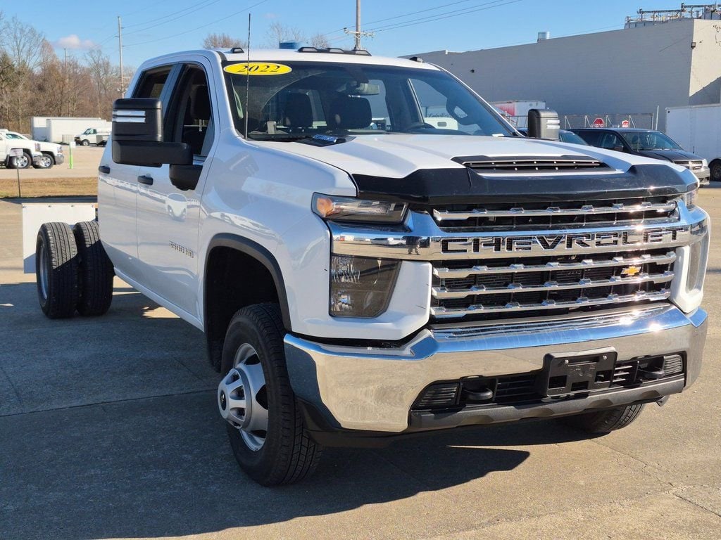 2022 Chevrolet Silverado HD Work Truck 4WD Crew Cab Long Box DRW's photo
