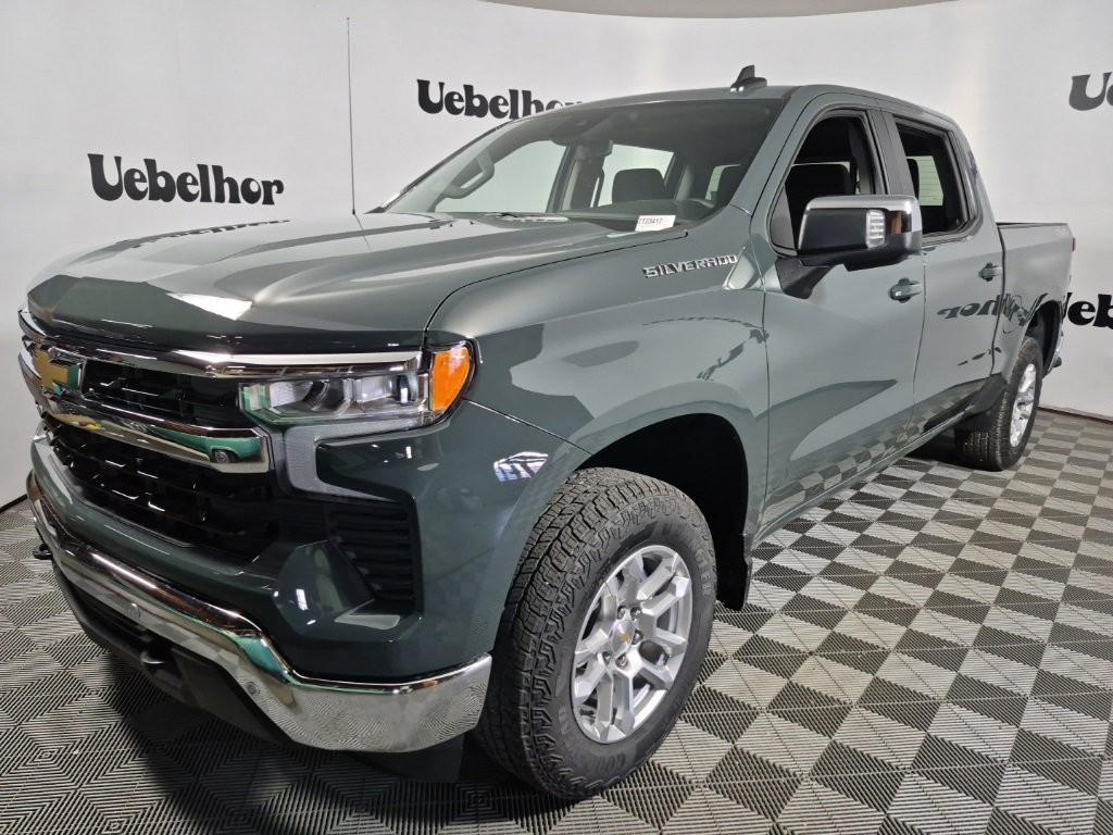 2026 Chevrolet Silverado 1500 LT photo 3