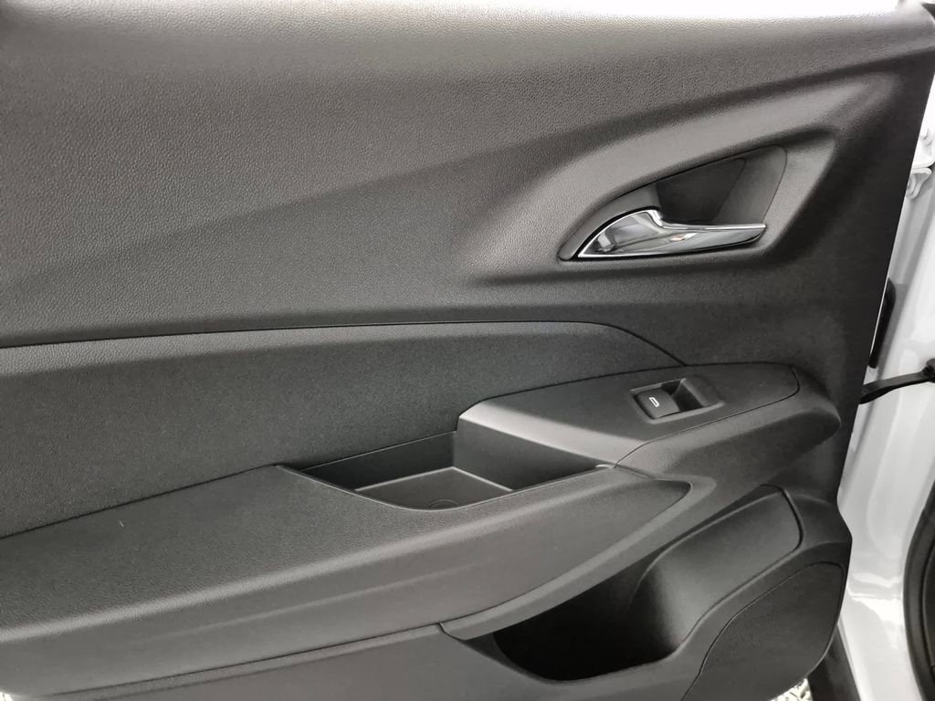 2026 Chevrolet Trax LT - Photo 23