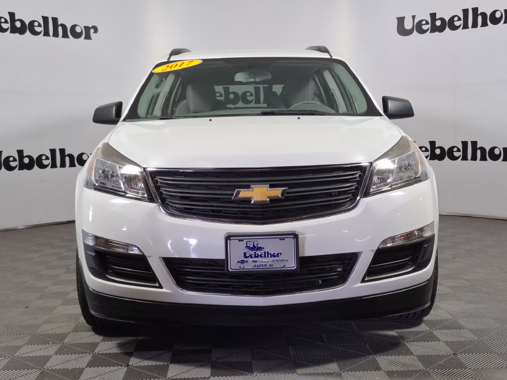 Used 2017 Chevrolet Traverse LS with VIN 1GNKRFKD5HJ241762 for sale in Jasper, IN