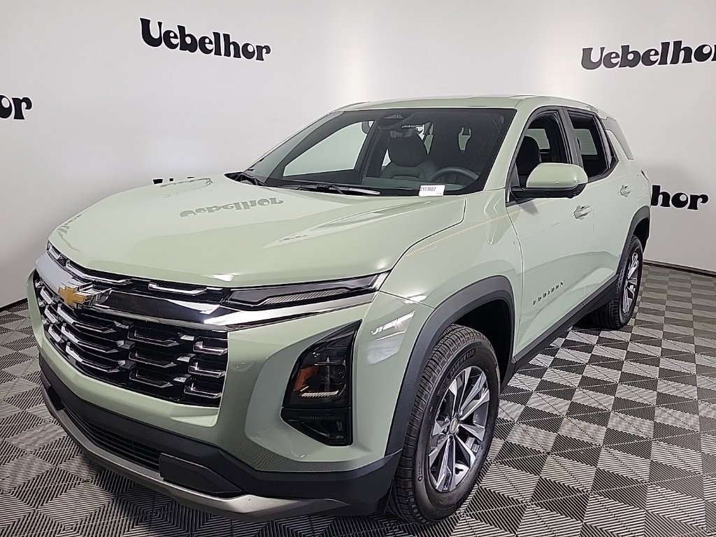2026 Chevrolet Equinox LT photo 3