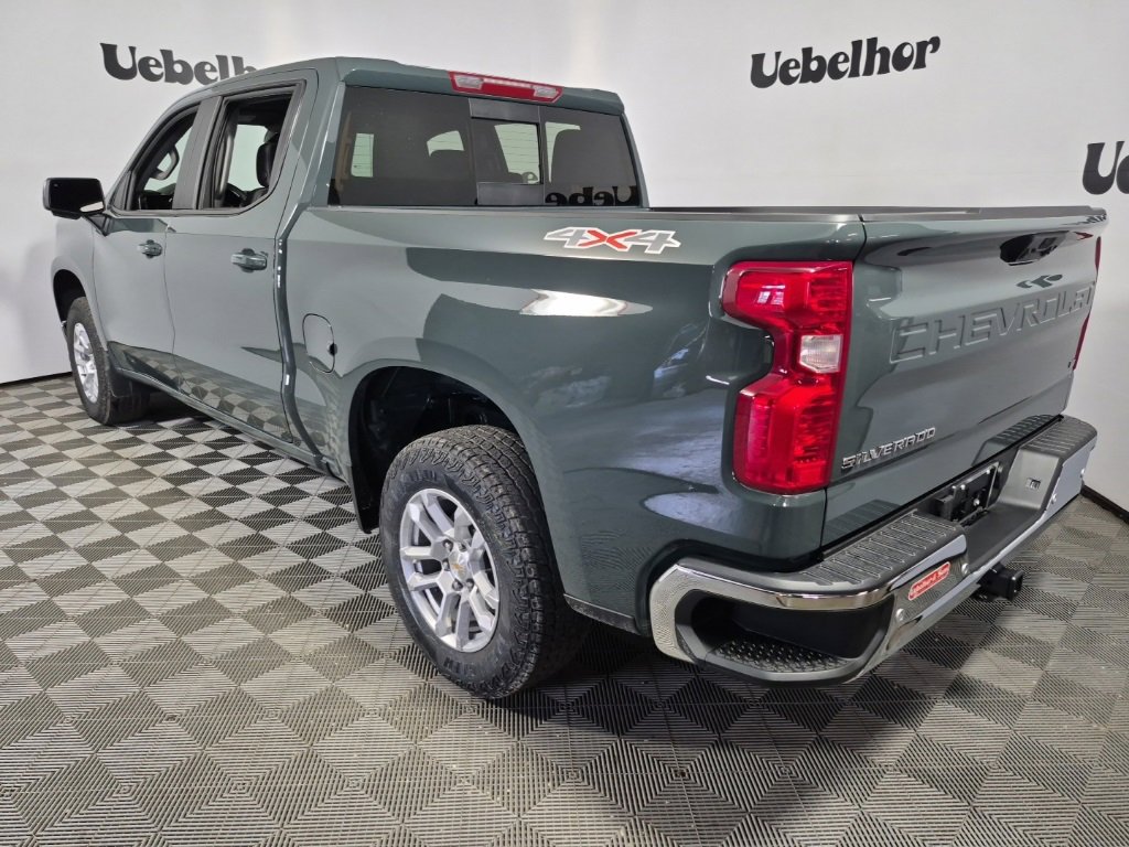 2026 Chevrolet Silverado 1500 LT photo 4