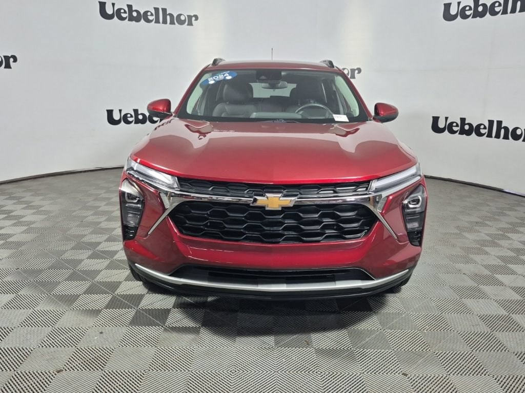 Used 2024 Chevrolet Trax LT SUV