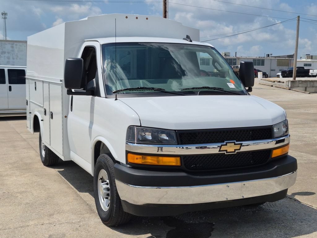 2026 Chevrolet Express 3500 139" WB's photo