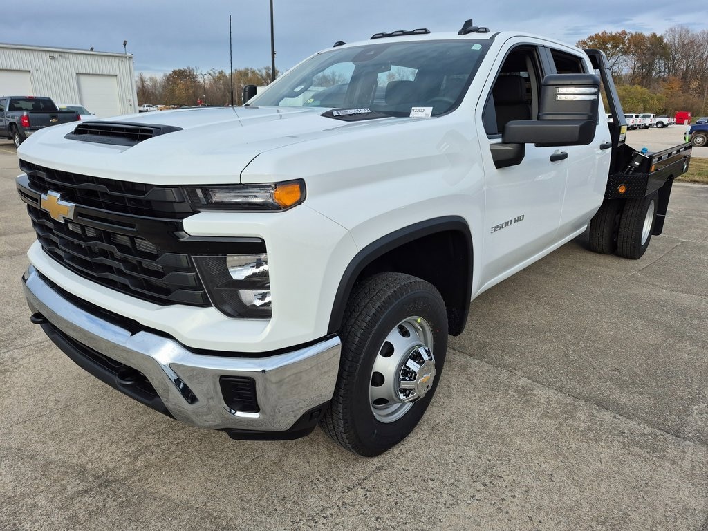 New 2025 Chevrolet Silverado 3500 HD Chassis Cab Work Truck Truck
