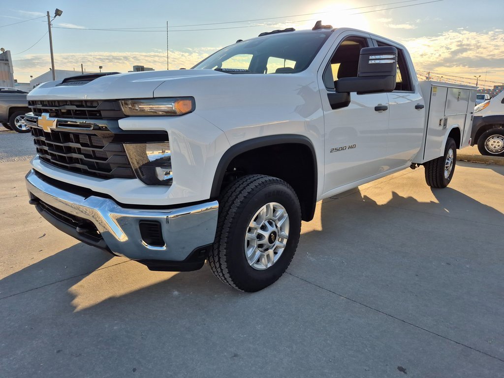 2026 Chevrolet Silverado 2500HD photo 3