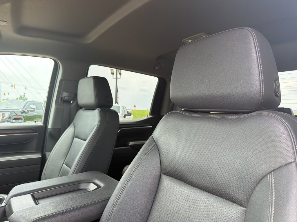 2025 GMC Sierra 1500 SLT - Photo 20