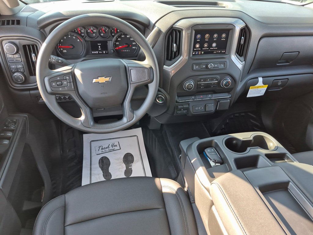 2025 Chevrolet Silverado 3500HD Work Truck photo 2