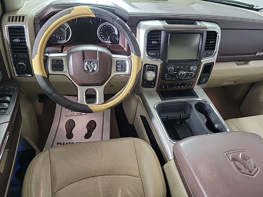 2017 Ram 1500 Laramie photo 2
