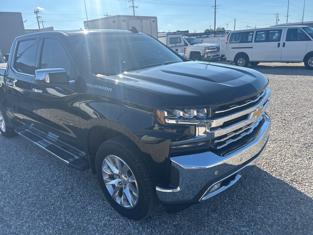 2020 Chevrolet Silverado 1500 LTZ photo 2