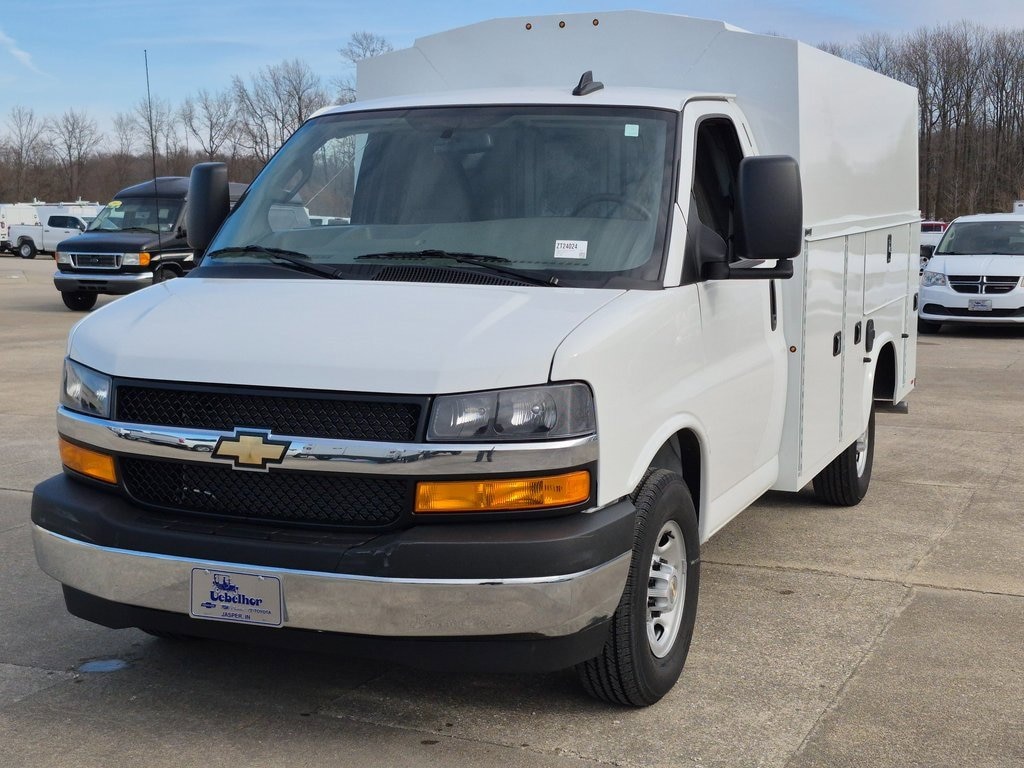 New 2025 Chevrolet Express Cutaway 3500 1WT Cutaway Van