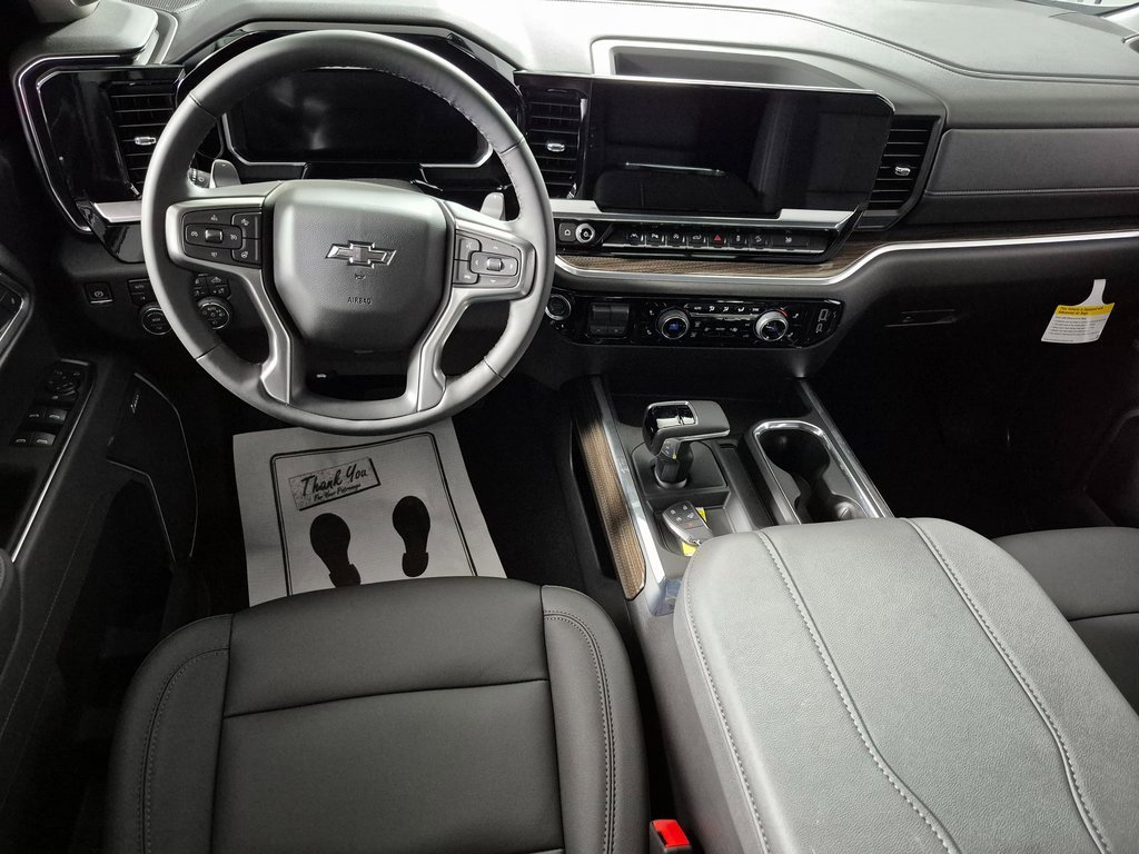 2026 Chevrolet Silverado 1500 LTZ photo 2