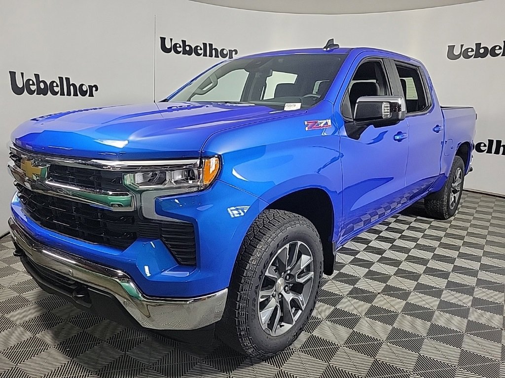 2026 Chevrolet Silverado 1500 LT photo 3