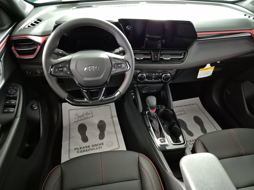 2026 Chevrolet Trailblazer RS photo 2