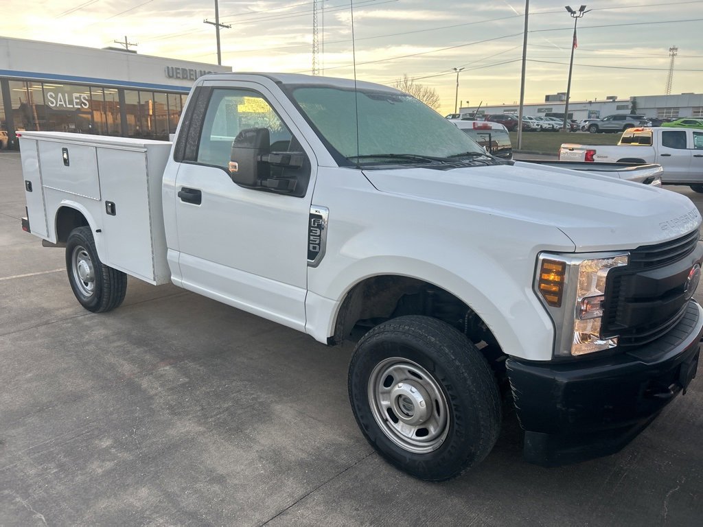2019 Ford F-350 Super Duty XL's photo