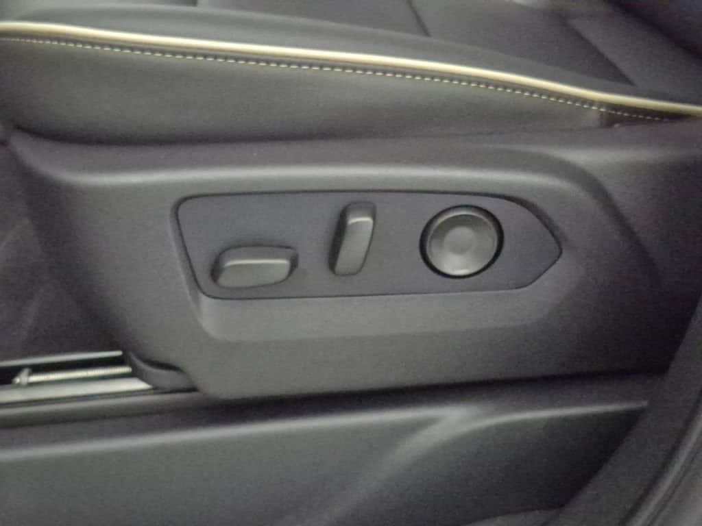 2026 Chevrolet Tahoe Premier - Photo 16
