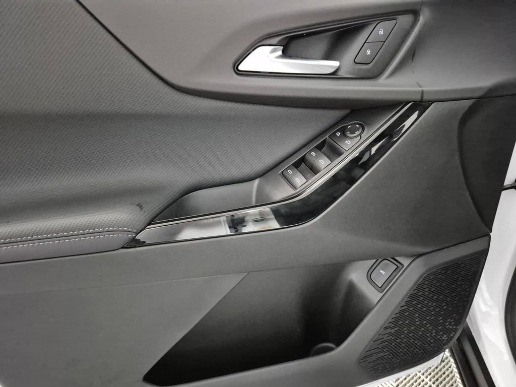 2026 Chevrolet Equinox LT - Photo 15