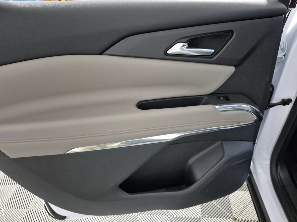 2026 Chevrolet Traverse LT - Photo 24