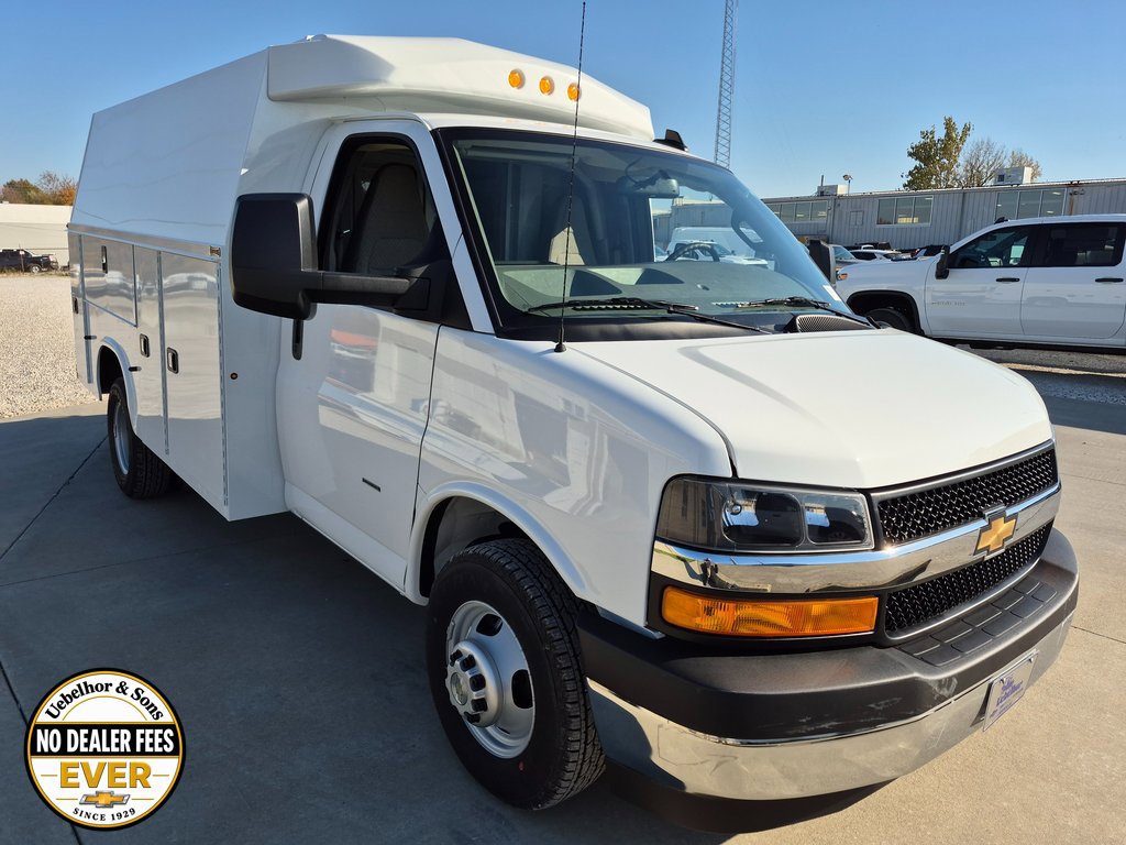 2025 Chevrolet Express Cutaway 3500