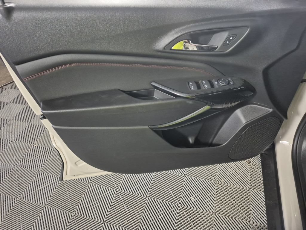2026 Chevrolet Trax RS - Photo 6