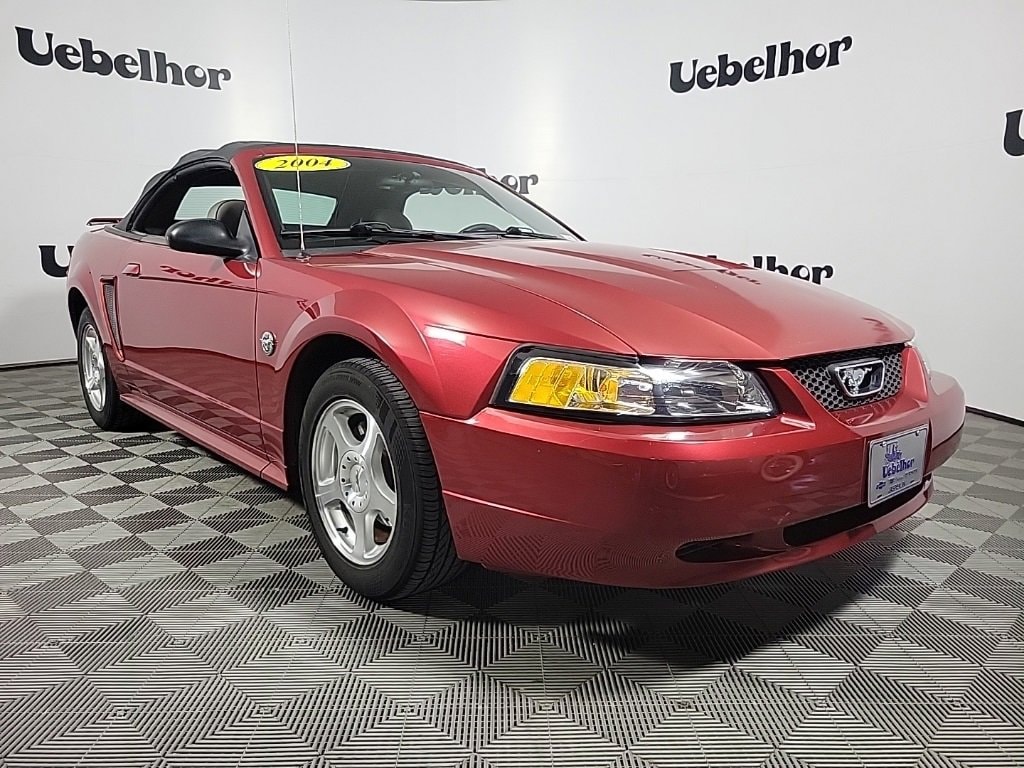 2004 Ford Mustang Deluxe