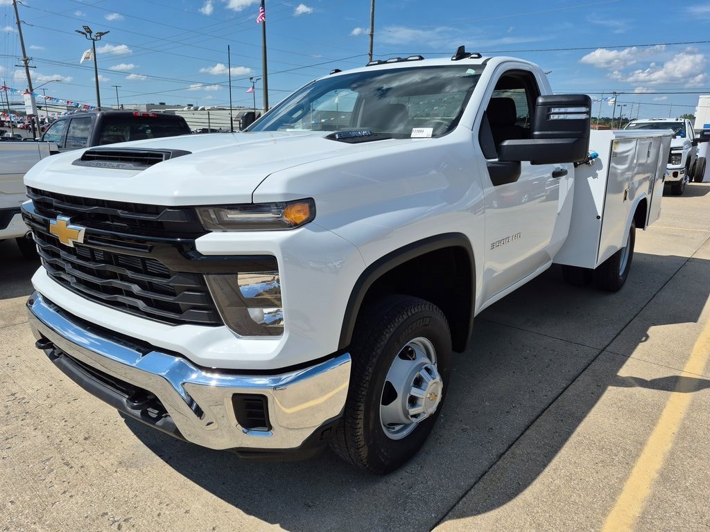 New 2025 Chevrolet Silverado 3500 HD Chassis Cab Work Truck Truck