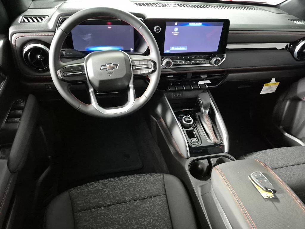 2026 Chevrolet Colorado Z71 - Photo 10