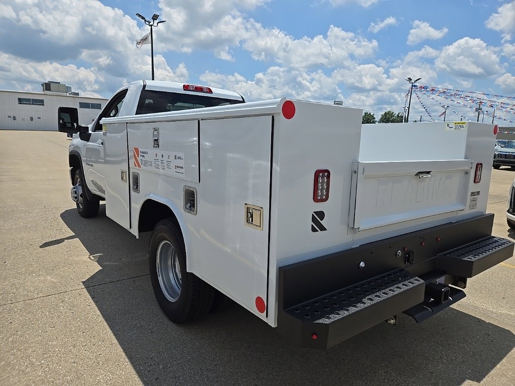 2025 Chevrolet Silverado 3500HD Work Truck photo 4