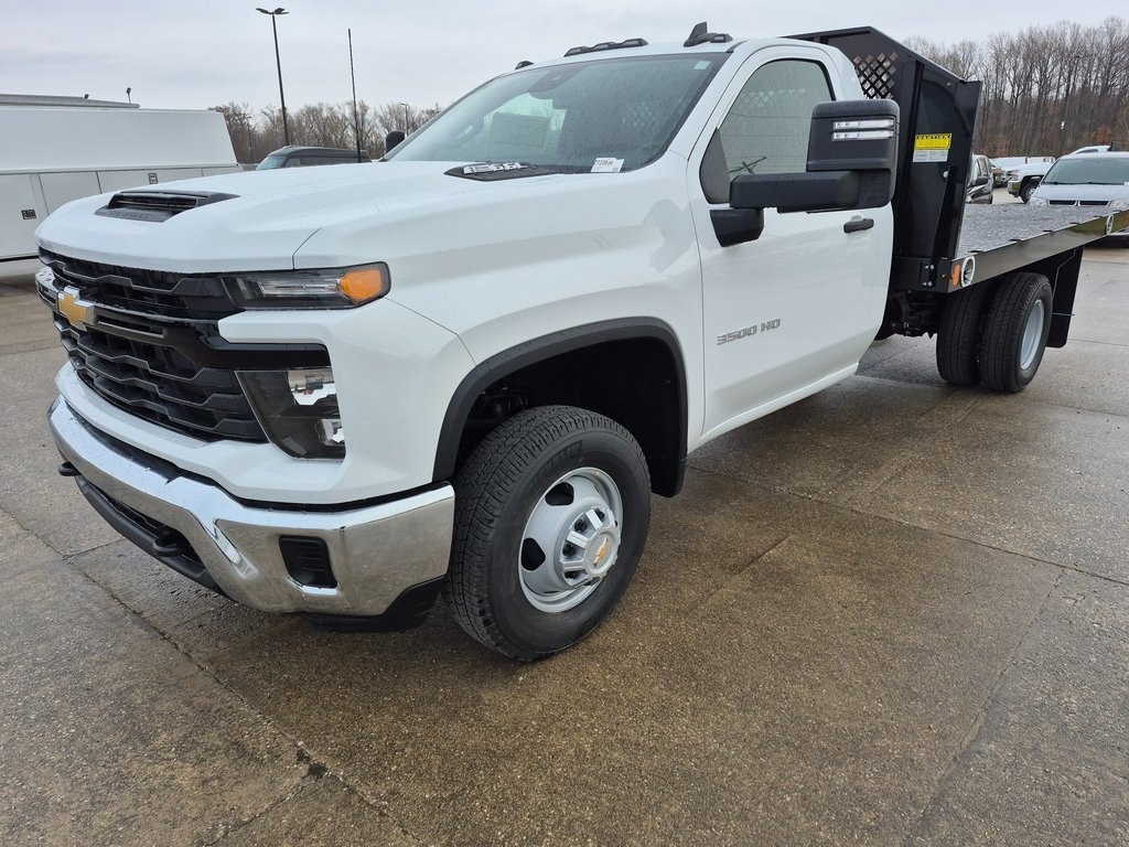 New 2025 Chevrolet Silverado 3500 HD Chassis Cab Work Truck Truck