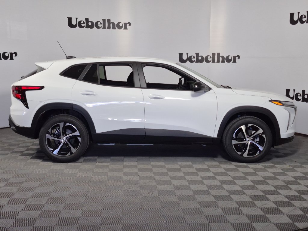 2026 Chevrolet Trax RS - Photo 8