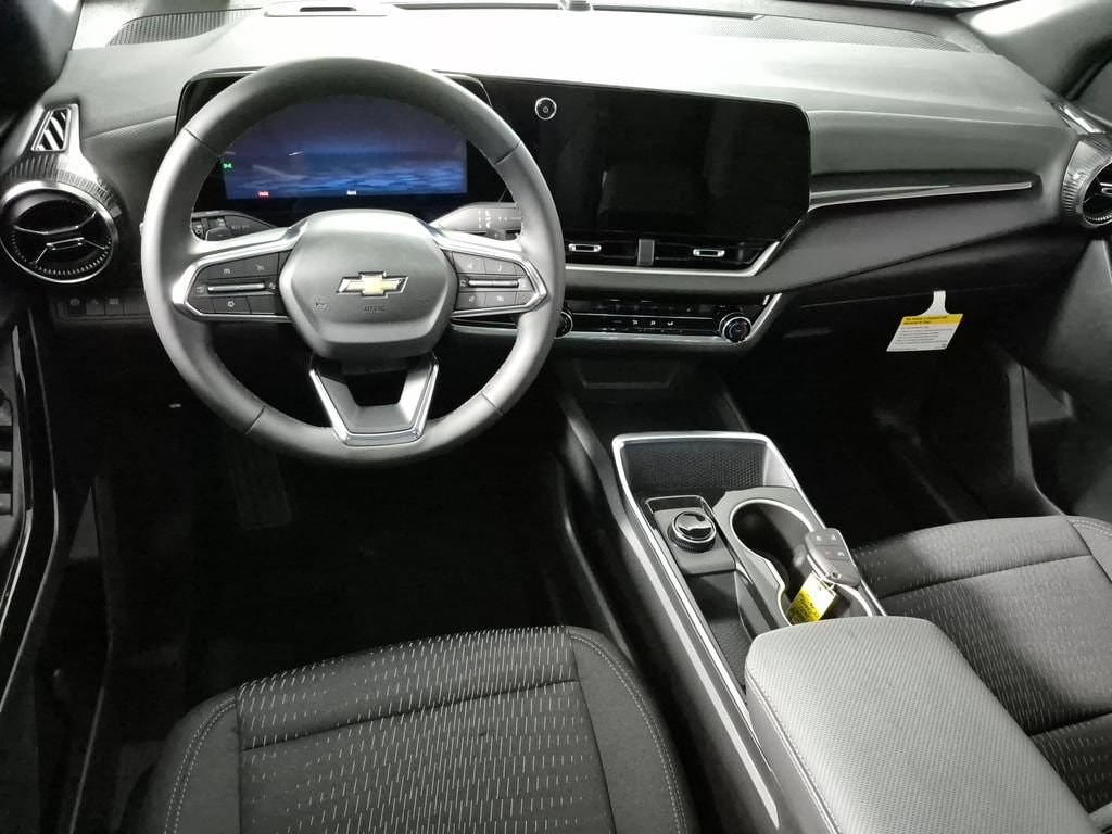 2027 Chevrolet Equinox LT - Photo 10