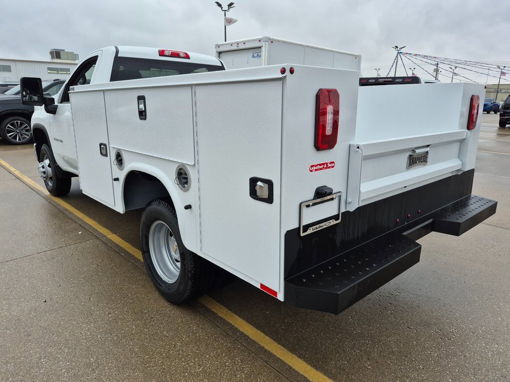 2025 Chevrolet Silverado 3500HD Work Truck photo 4