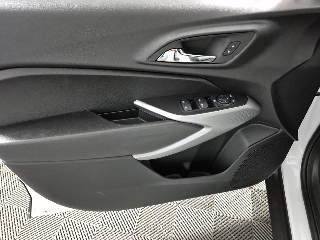 2026 Chevrolet Trax RS - Photo 15