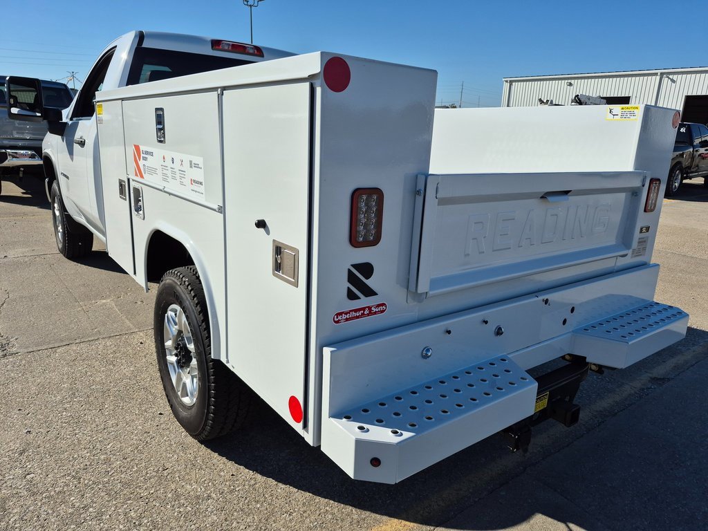 2025 Chevrolet Silverado 2500HD photo 4