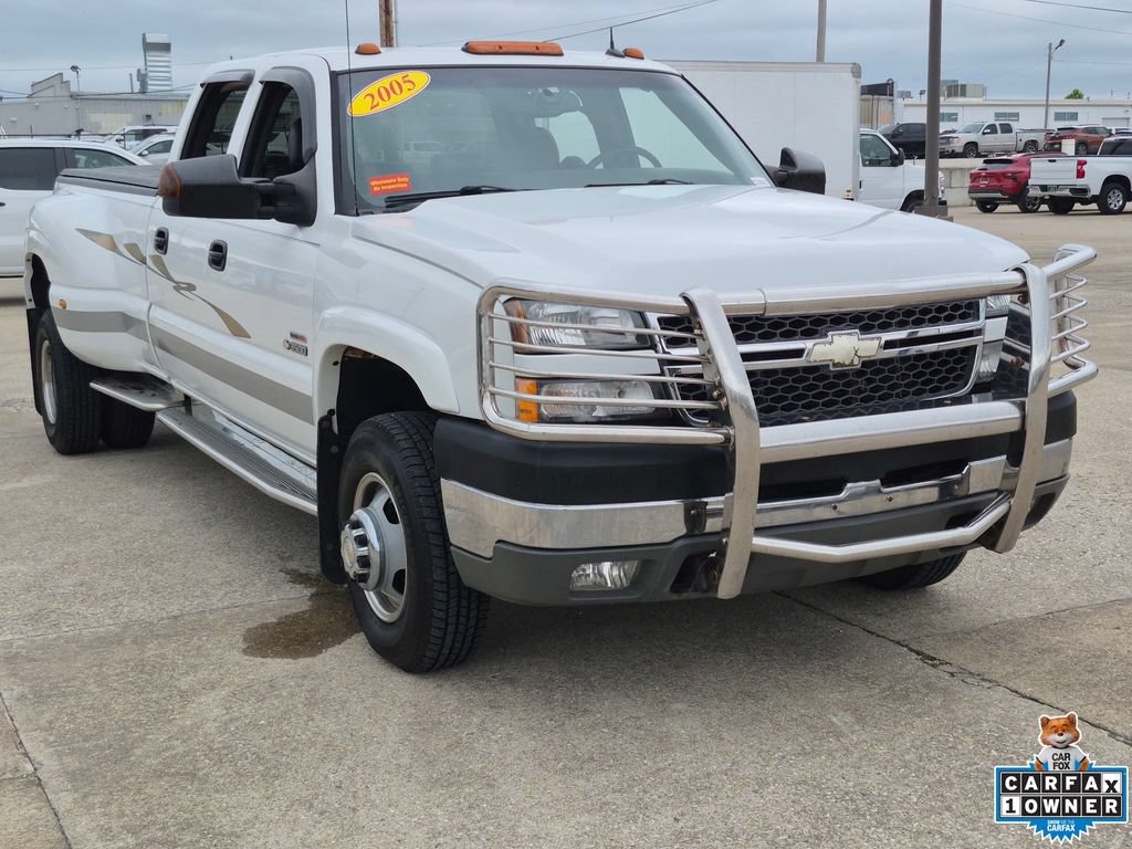 2005 Chevrolet Silverado HD LT 4WD Crew Cab LWB DRW's photo