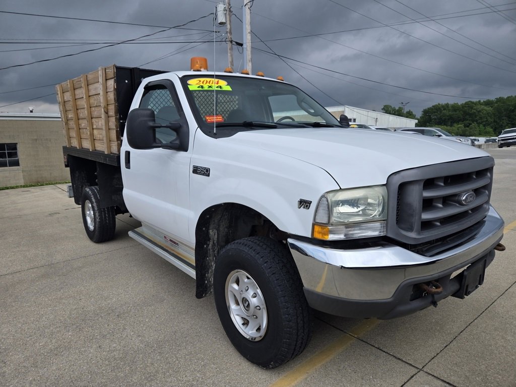 2004 Ford F-350 XL photo 2