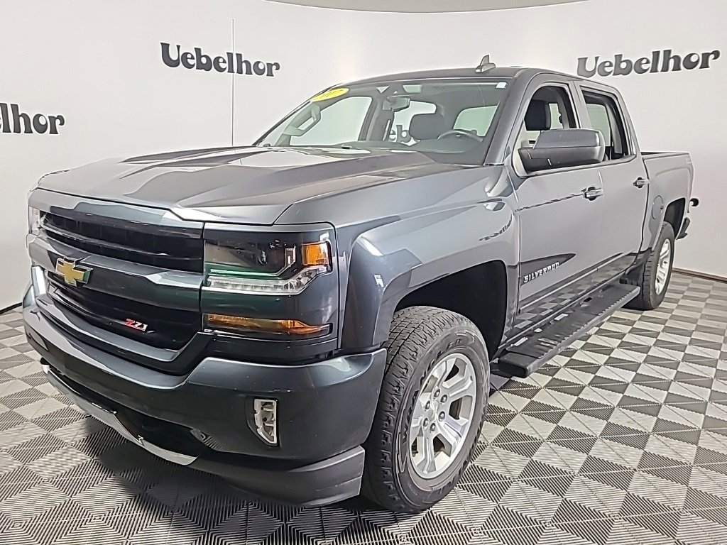 2017 Chevrolet Silverado 1500 LT photo 4
