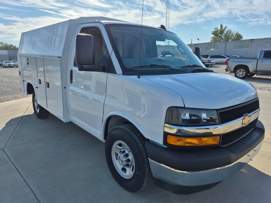New 2025 Chevrolet Express Cutaway 3500 1WT Cutaway Van