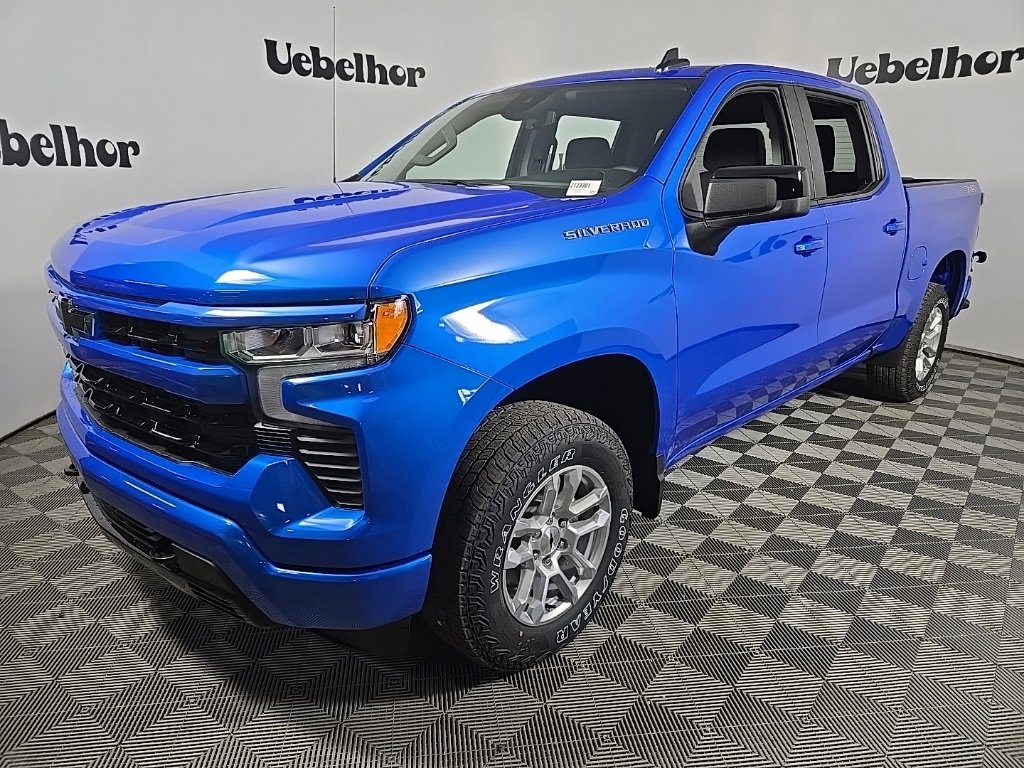 2025 Chevrolet Silverado 1500 RST photo 3