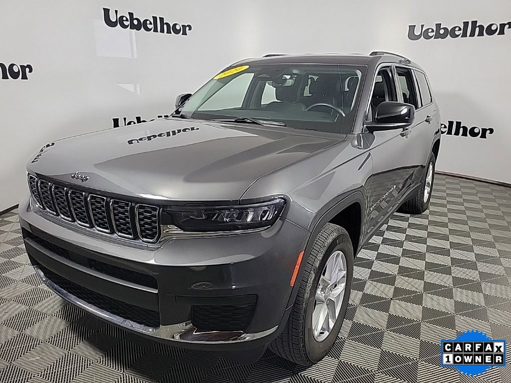 2022 Jeep Grand Cherokee Laredo photo 2