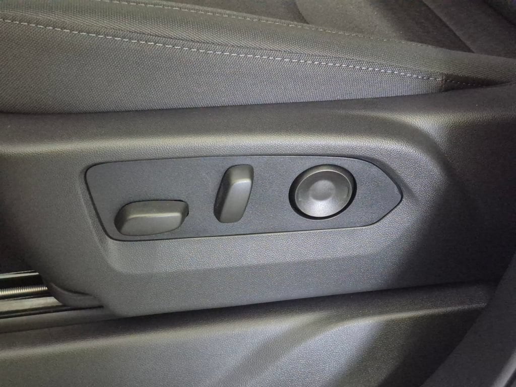 2026 Chevrolet Silverado 1500 LT - Photo 17
