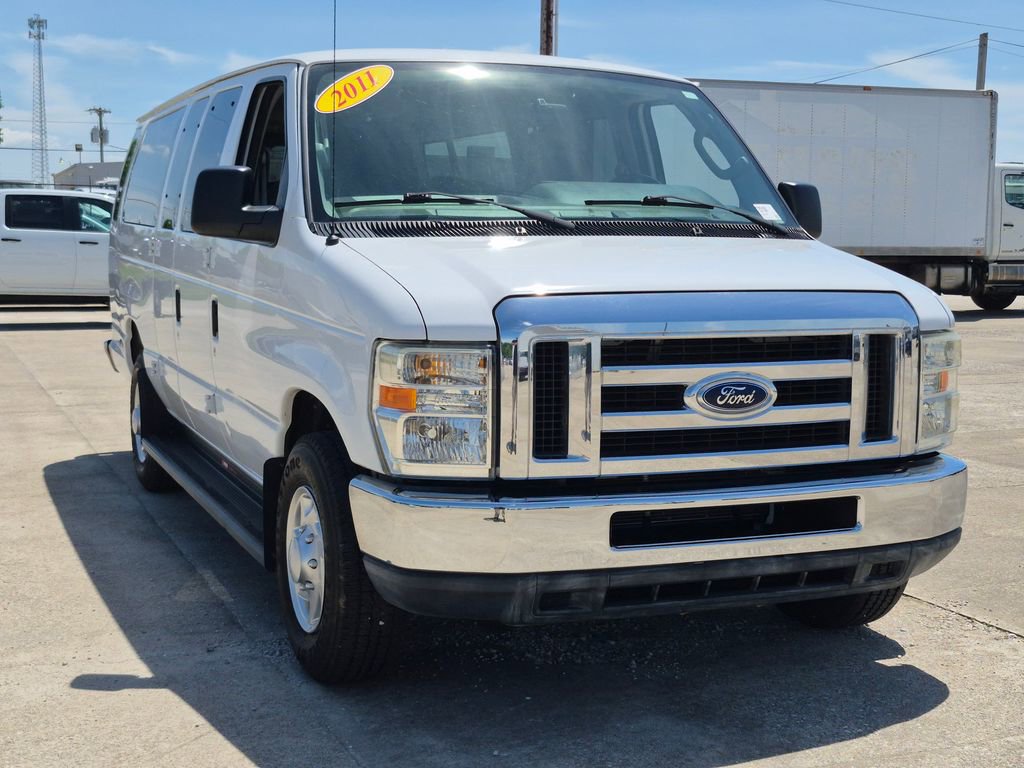2011 Ford E-Series E-350 XL Super Duty Extended's photo
