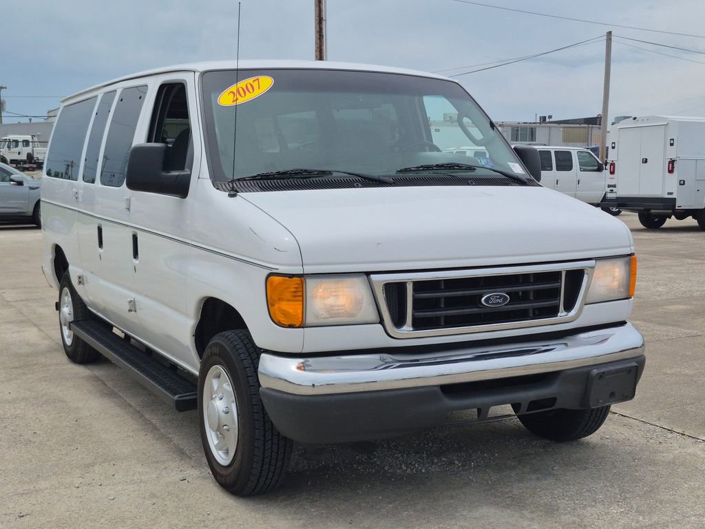 2007 Ford E-Series E-350 XL Super Duty's photo