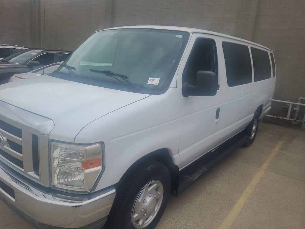 2011 Ford E-Series E-350 XL Super Duty Extended's photo